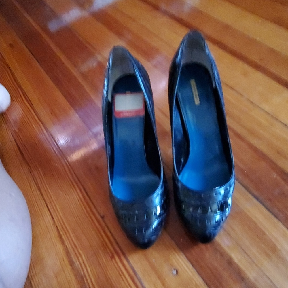 Max Studio  shoes